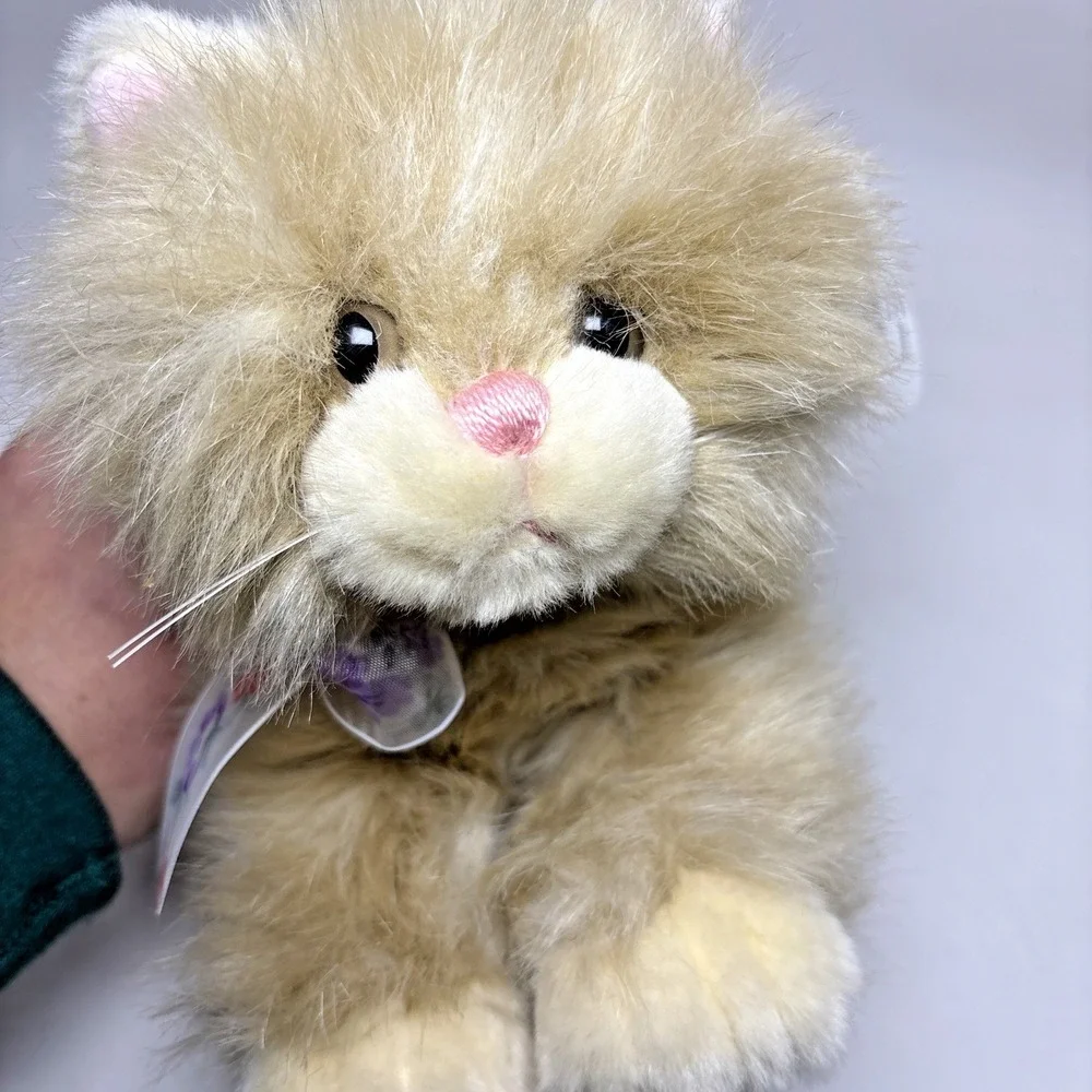 Gund Scraps Tabby Cat‎ With Tag Laying Plush Cream Fur Stuffed Animal Realistic